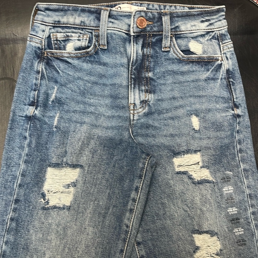 SO Good For Life High Rise Jeans New With Tags SZ 0 / 24 Mom Jeans Distressed